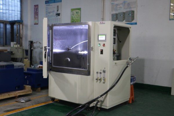 淋雨试验箱标准