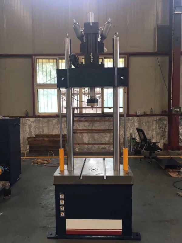 高溫疲勞試驗機
